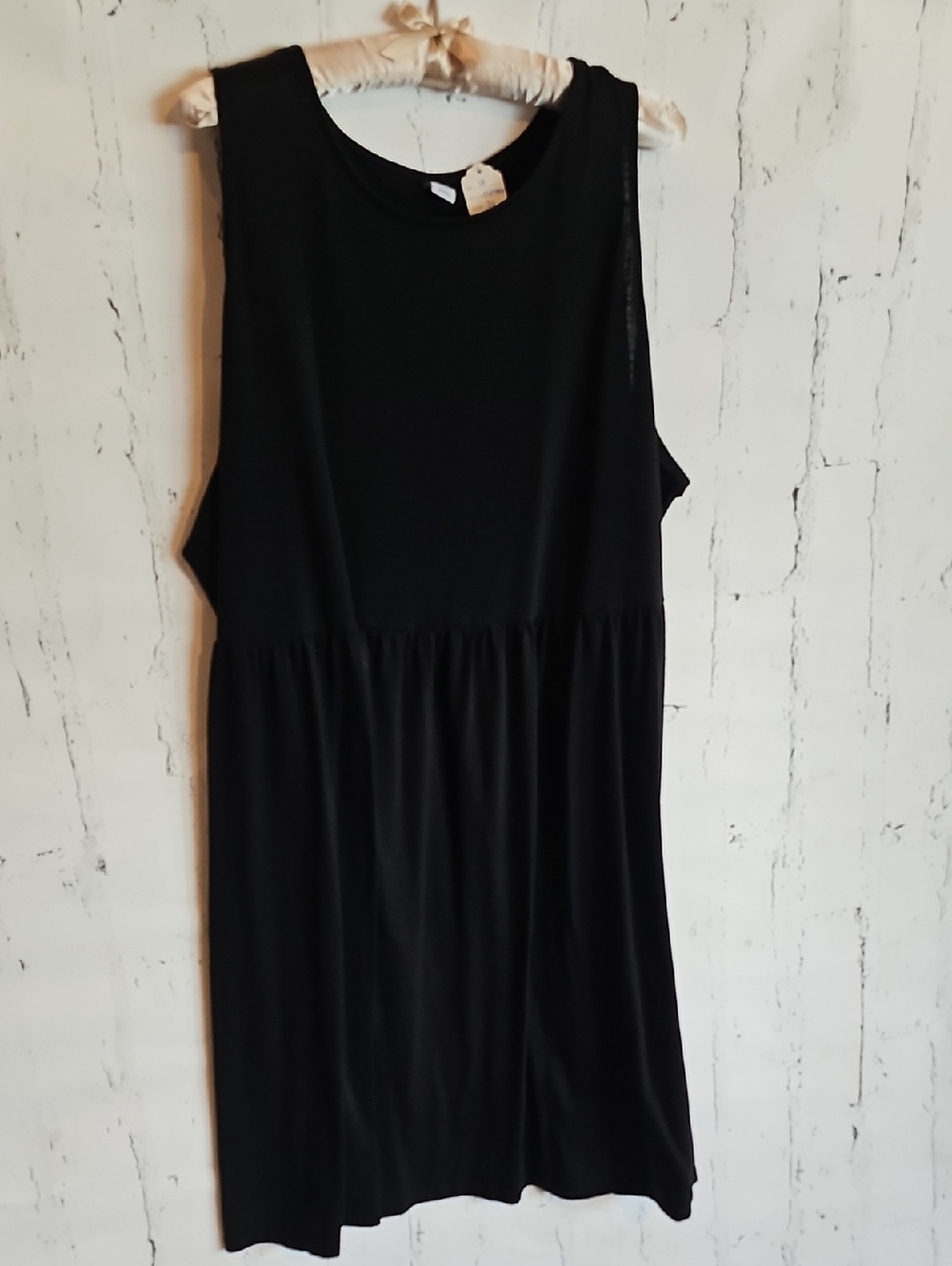 Black Sleeveless Midi Dress (13)